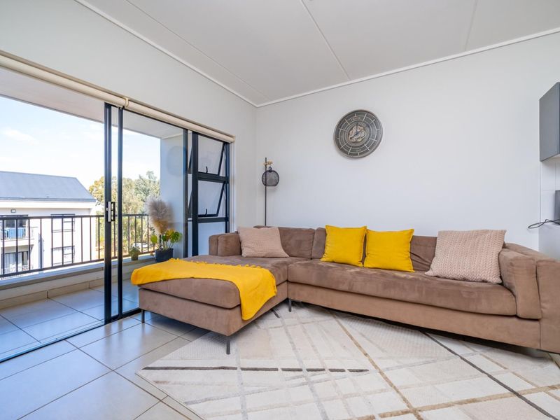 Modern 1-Bedroom Apartment in Thaba Eco Village | Stylish Eco Estate Living - Photo 2