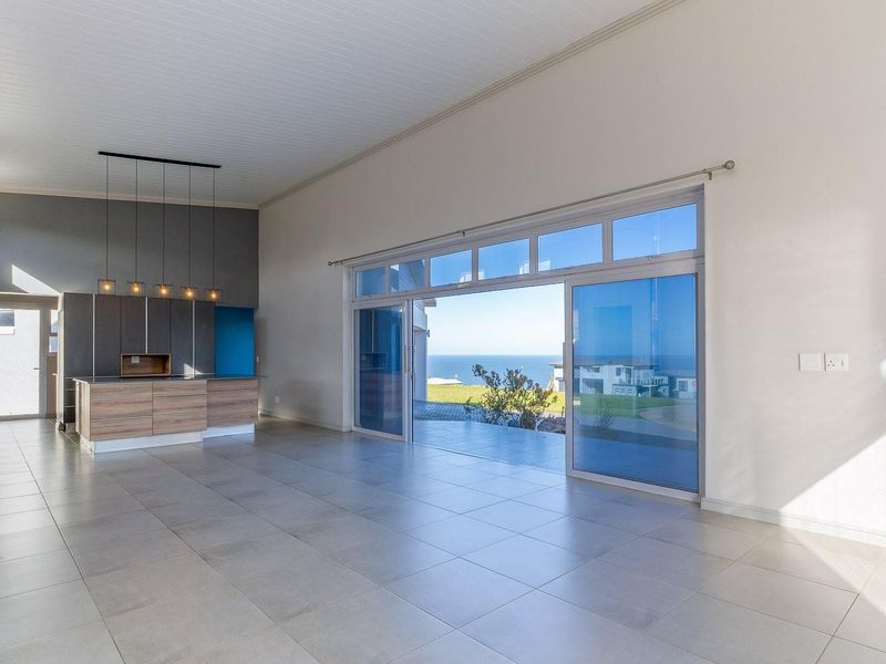 Very neat 3 Bedroom house in Le Grand Residential Estate with sea view! - Photo 4