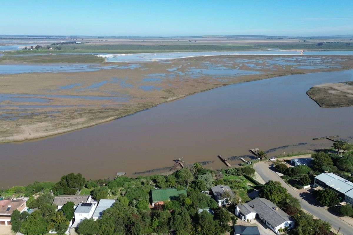 Prime Waterfront Location In Velddrif - Photo 2
