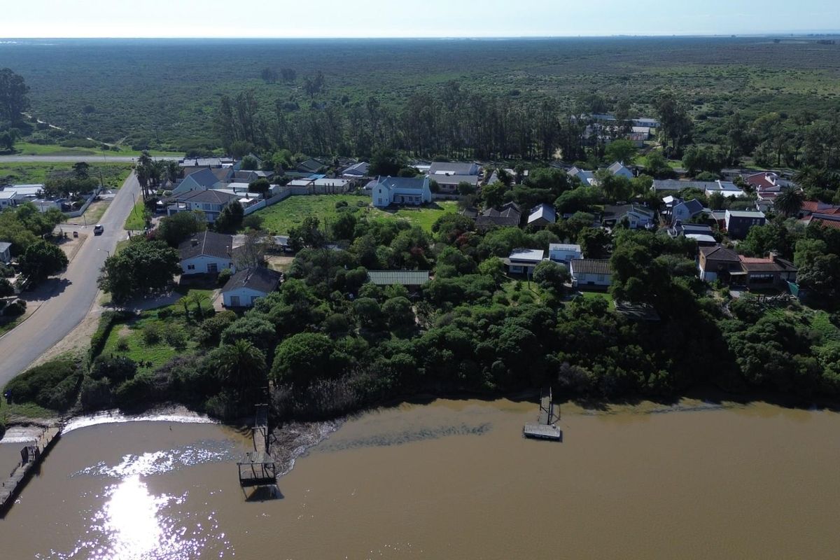 Prime Waterfront Location In Velddrif - Photo 3
