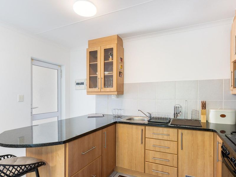 Ideal for AirBnB or First Time Buyer - Photo 7