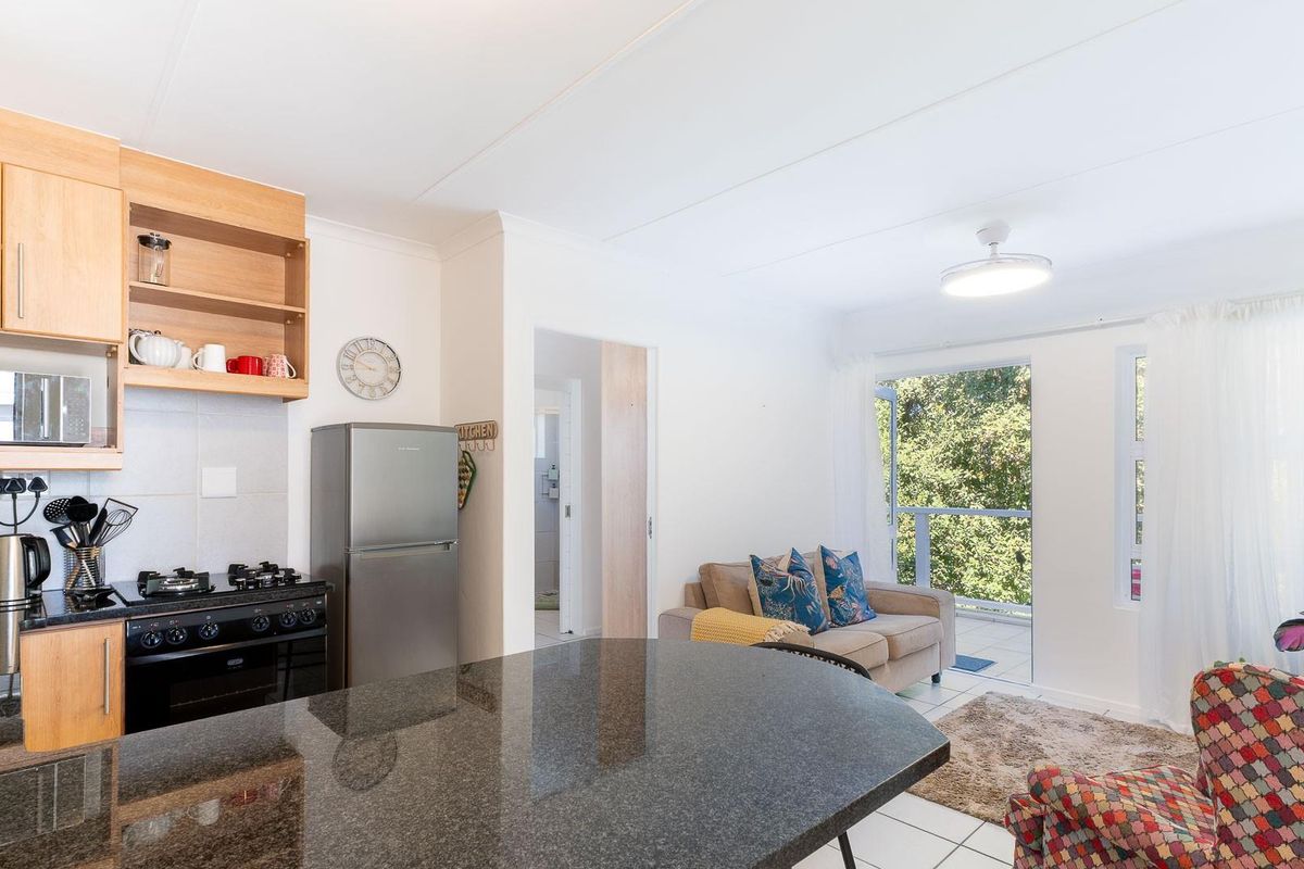 Ideal for AirBnB or First Time Buyer - Photo 3