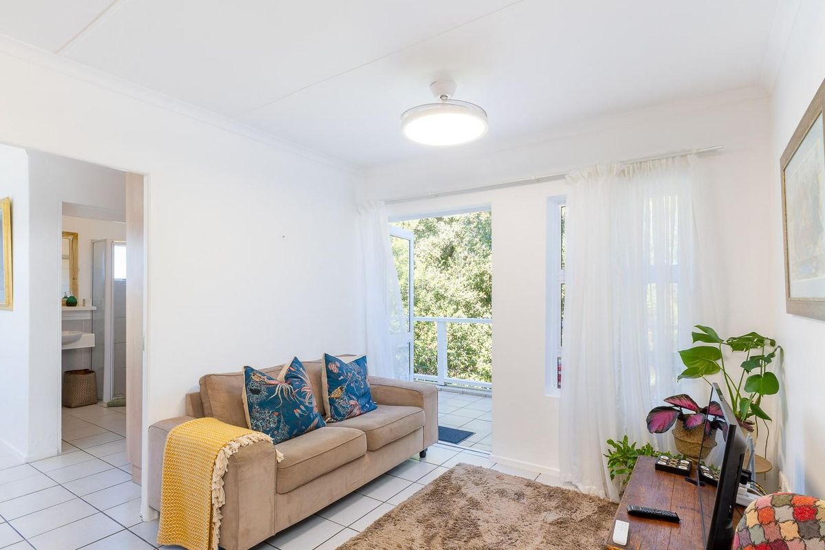 Ideal for AirBnB or First Time Buyer - Photo 5
