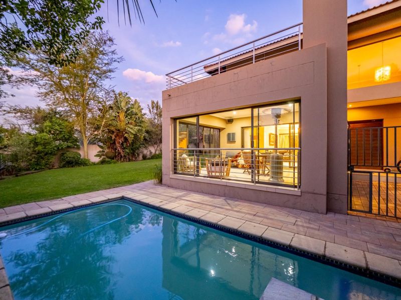 Secure Estate Living, Thoughtfully Designed for Family Life - Photo 4