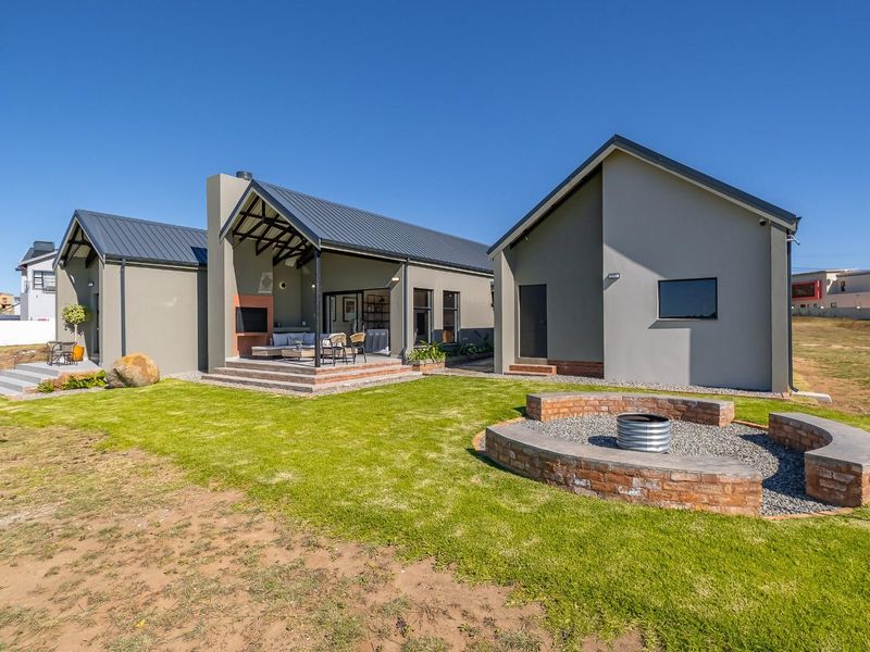 KLEINBERG | BERG EN DAL Contemporary Luxury. Panoramic Views. Exceptional Value. - Photo 1