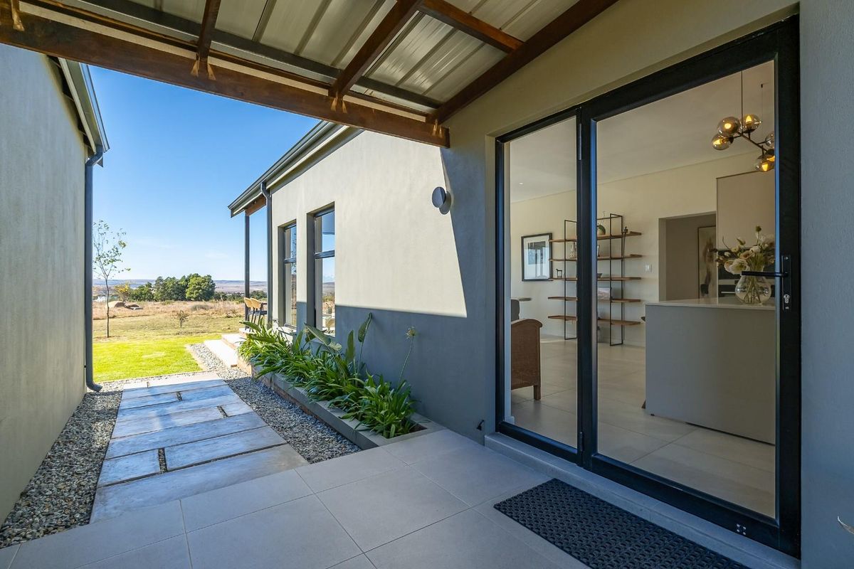 KLEINBERG | BERG EN DAL Contemporary Luxury. Panoramic Views. Exceptional Value. - Photo 3