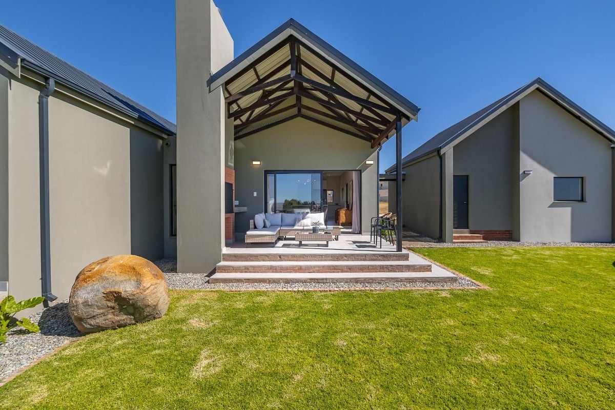 KLEINBERG | BERG EN DAL Contemporary Luxury. Panoramic Views. Exceptional Value. - Photo 5