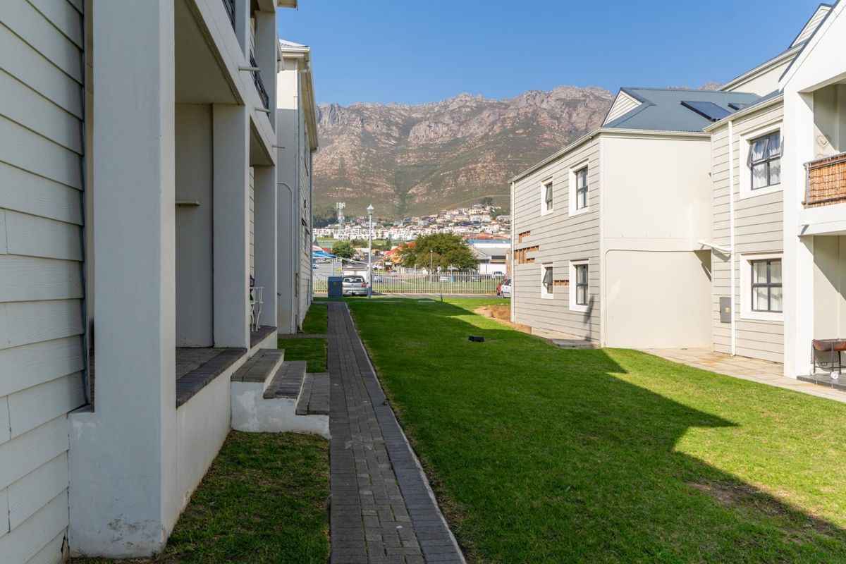 Perfect for Investors, Downsizing and First Time Buyers - Photo 2