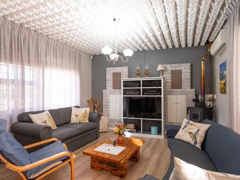 Corner Stand Family Home with Flatlet - Photo 3