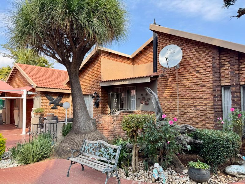 Invest smart with this spacious, neat property in the suburb of Fauna Park. - Photo 2