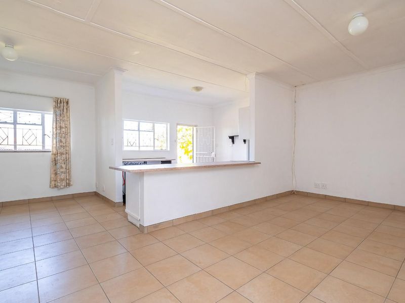 Move In Ready Family Home in a Quiet Area of Heidelberg Central - Photo 6