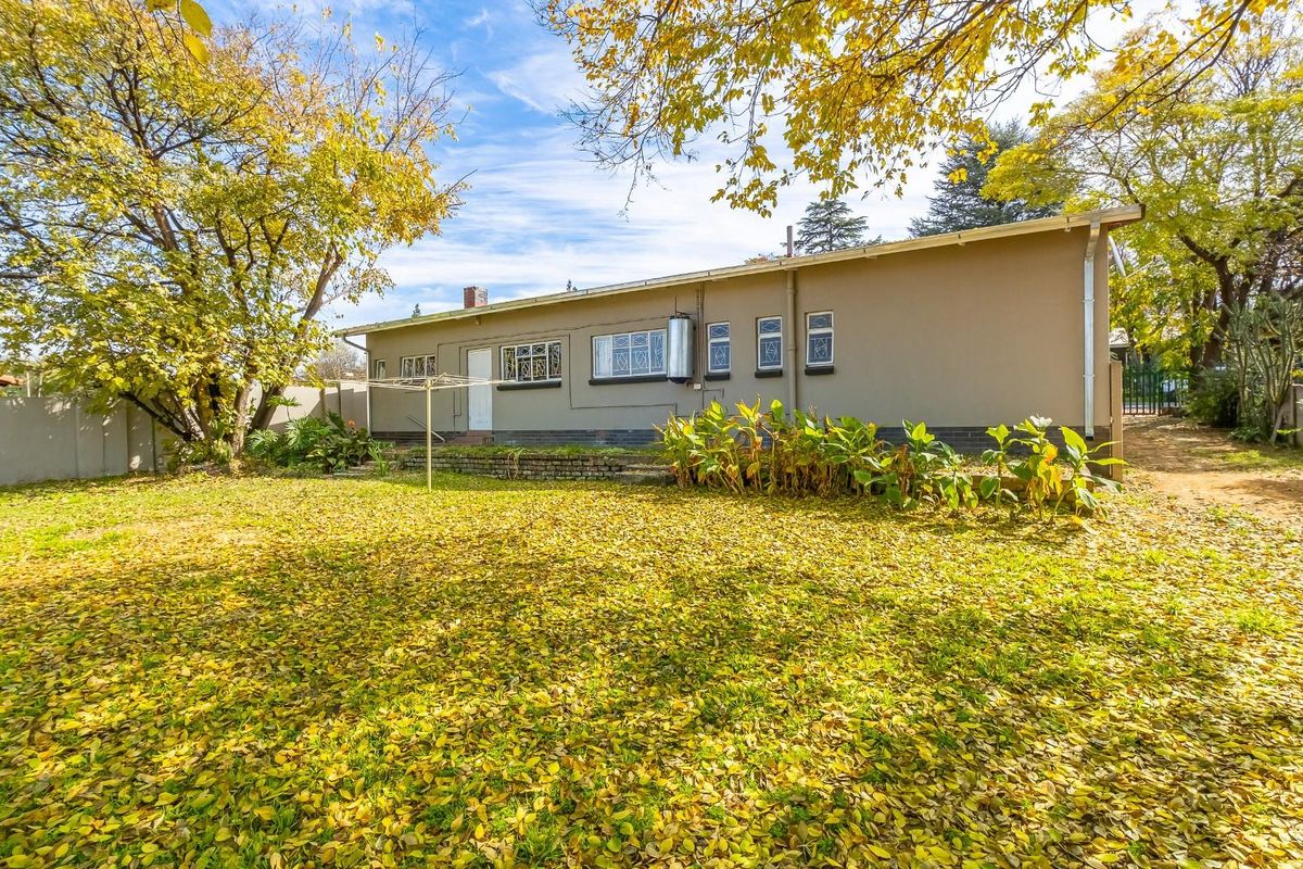 Move In Ready Family Home in a Quiet Area of Heidelberg Central - Photo 4