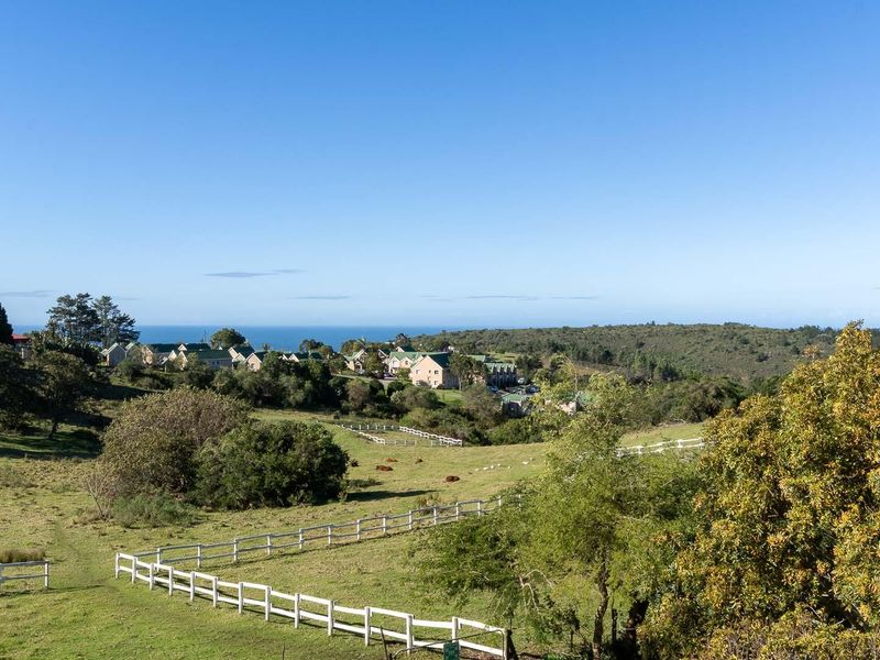 Perfect for a weekend getaway, permanent residence, or holiday home! - Photo 8