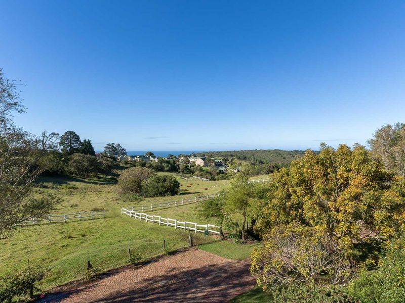 Perfect for a weekend getaway, permanent residence, or holiday home! - Photo 7