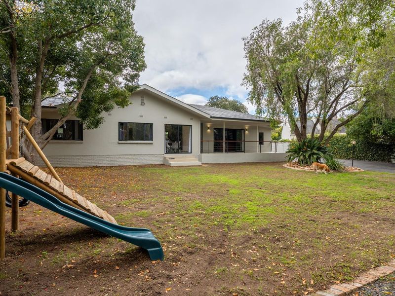 4 Bedroom family home for sale - Photo 3