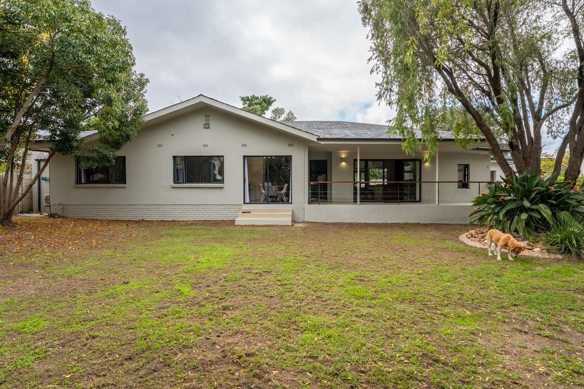 4 Bedroom family home for sale - Photo 5