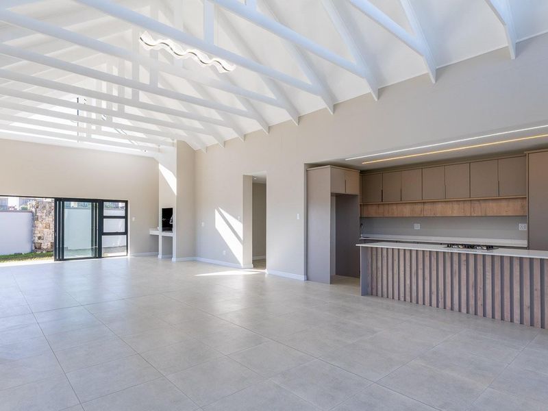 Ultra modern newly built 3 Bedroom house for sale in Le Grand - direct from developer no Transfer Fe - Photo 7