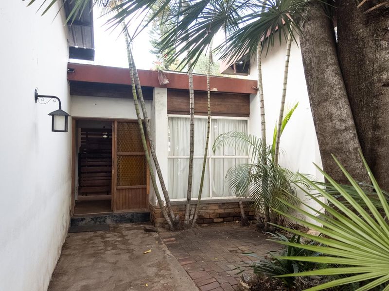 Timeless Fixer-Upper With Endless Potential - Photo 6