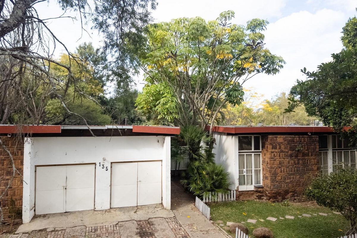 Timeless Fixer-Upper With Endless Potential - Photo 2