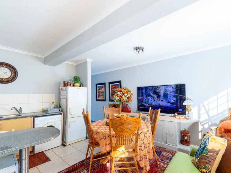 For Sale - Coastal living in The Heart of Hartenbos! - Photo 10