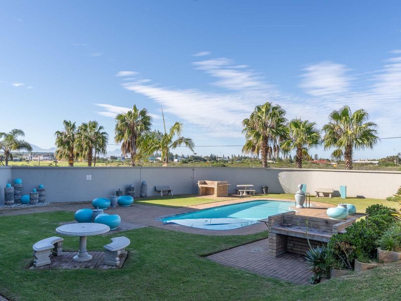 For Sale - Coastal living in The Heart of Hartenbos! - Photo 2