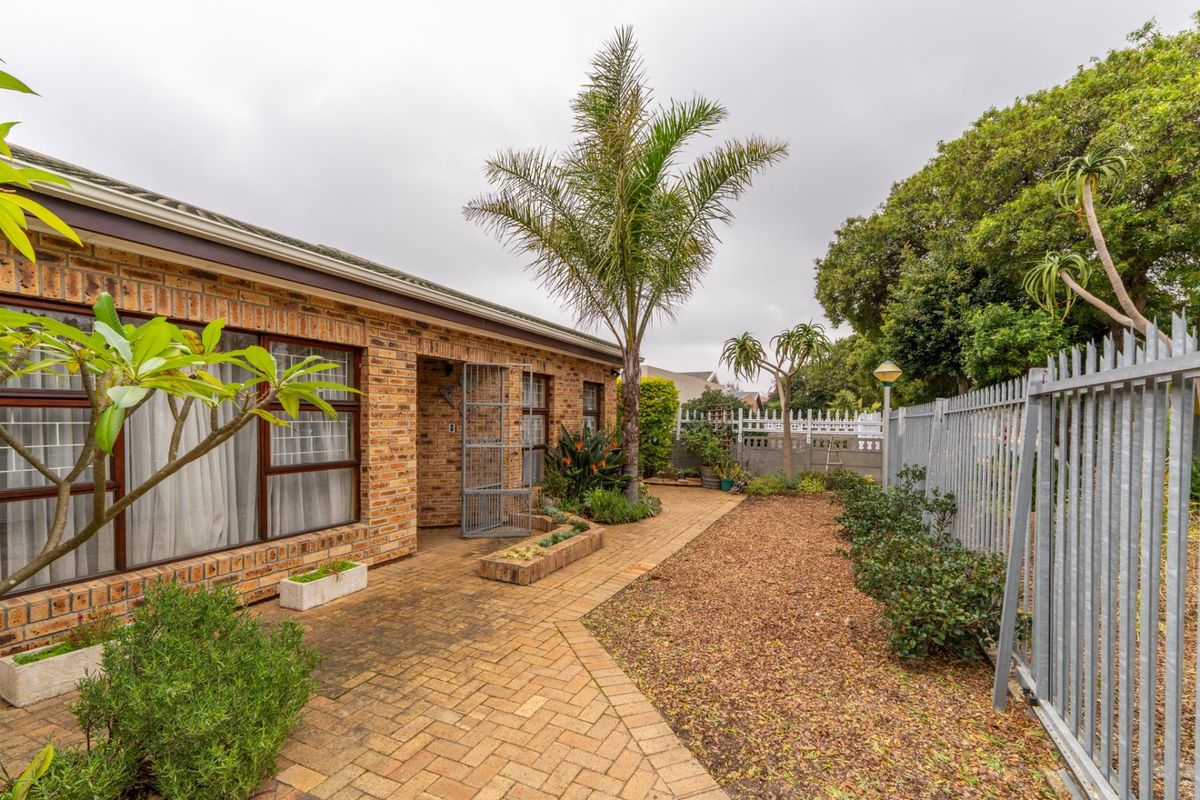 Charming 3-Bedroom Family Home in Bracken Heights, Brackenfell FOR SALE at R3.675mill - Photo 3