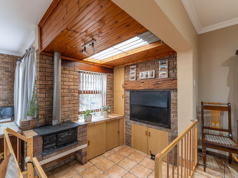 Charming 3-Bedroom Family Home in Bracken Heights, Brackenfell FOR SALE at R3.675mill - Photo 10