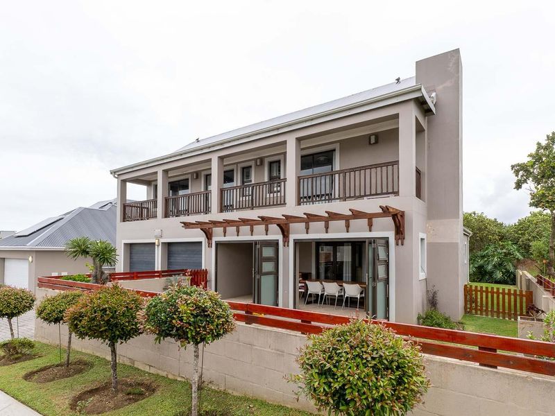 A home where you can truly entertain and enjoy great company. - Photo 3