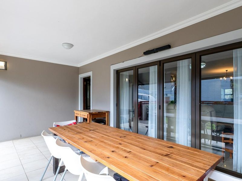 A home where you can truly entertain and enjoy great company. - Photo 7