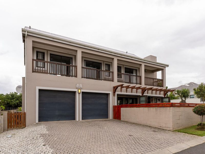 A home where you can truly entertain and enjoy great company. - Photo 4