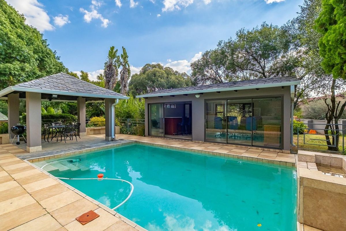 Extended Family Living with Development Potential and Income-Generating Opportunities - Photo 4