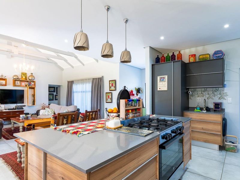 3 Bedroom house for sale in Le Grand - direct from developer no Transfer Fees! - Photo 10