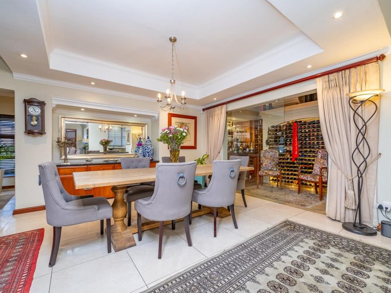Standout 4 Bedroom Family Home with Wine Cellar, Solar and Water Backup - Photo 9