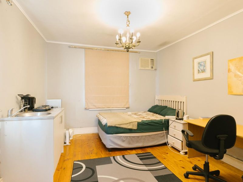 Four Bedroom Investment Property on Campus. - Photo 6