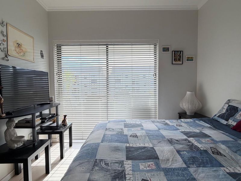 Modern, sunny and neat apartment in De velde - Photo 8