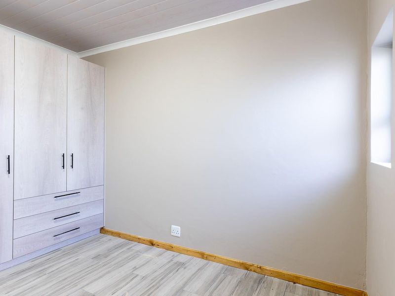 4 Bedroom family home - Photo 9