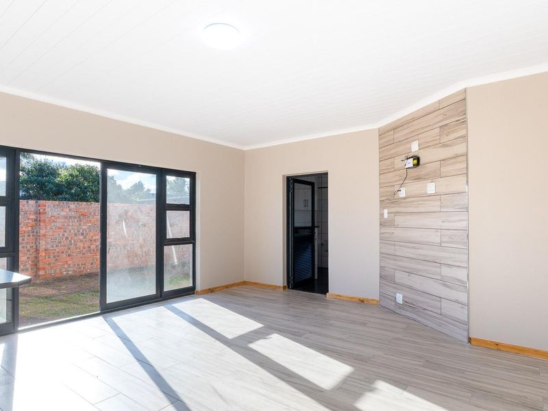 4 Bedroom family home - Photo 4