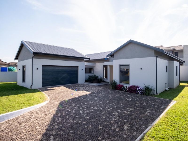Brand New Luxury 4-Bedroom Home in Secure Estate - Photo 1