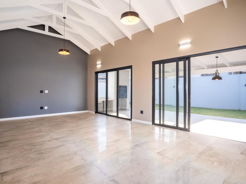 Brand New Luxury 4-Bedroom Home in Secure Estate - Photo 6