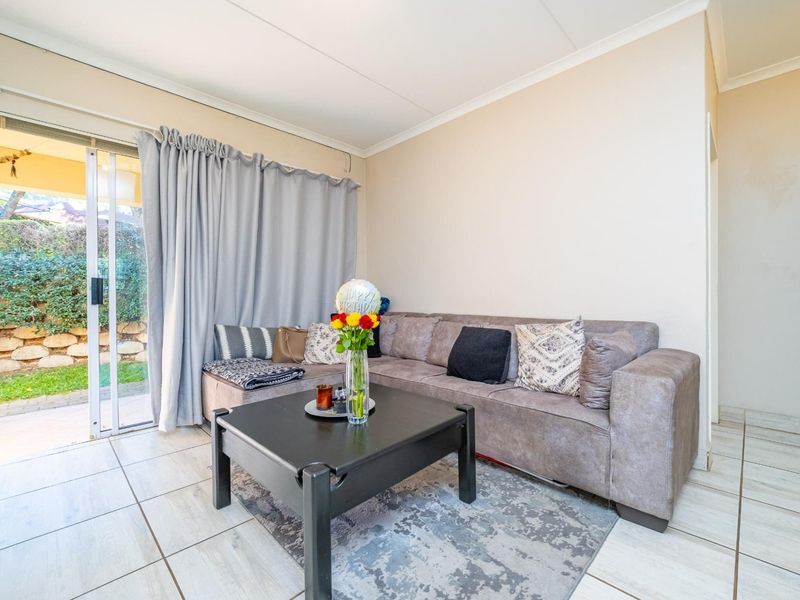 Prime Investment Opportunity: Modern Ground-Floor Living in the Heart of Bryanston - Photo 3