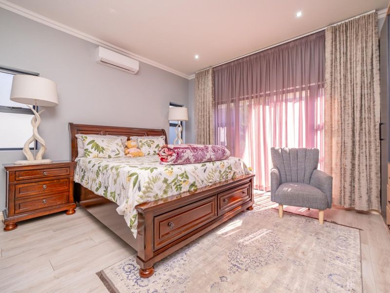 Elegant, immaculate 4- bedrooms and 2 receptions family home on tranquil setting! - Photo 10