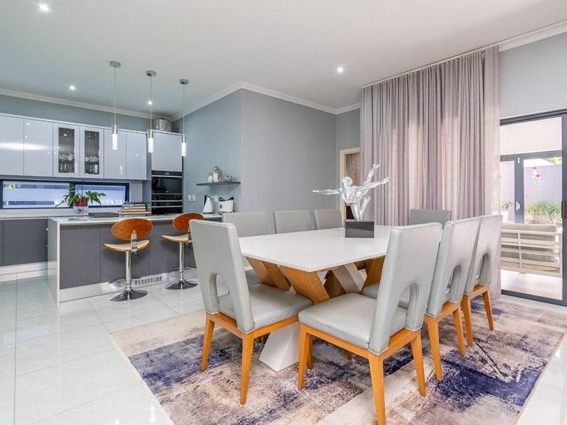 Elegant, immaculate 4- bedrooms and 2 receptions family home on tranquil setting! - Photo 7