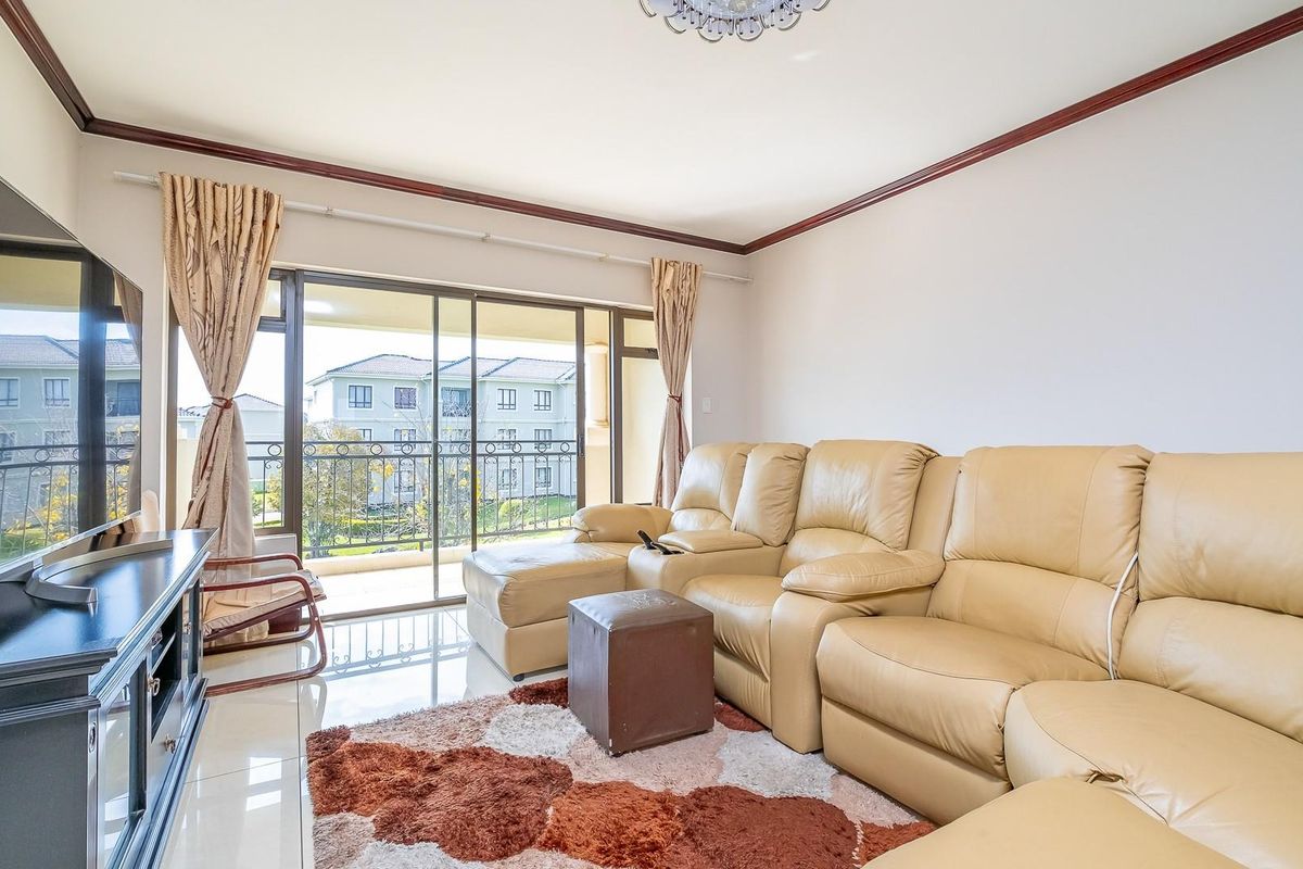 Immaculate 3 Bed Apartment - Photo 5
