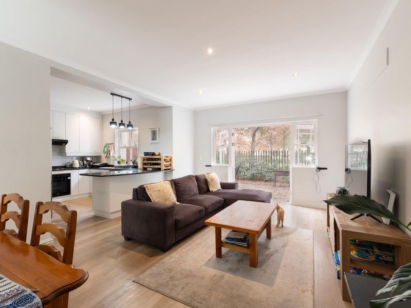 Beautiful Upgraded Townhouse to rent in Boschenmeer Golf Estate - Photo 3