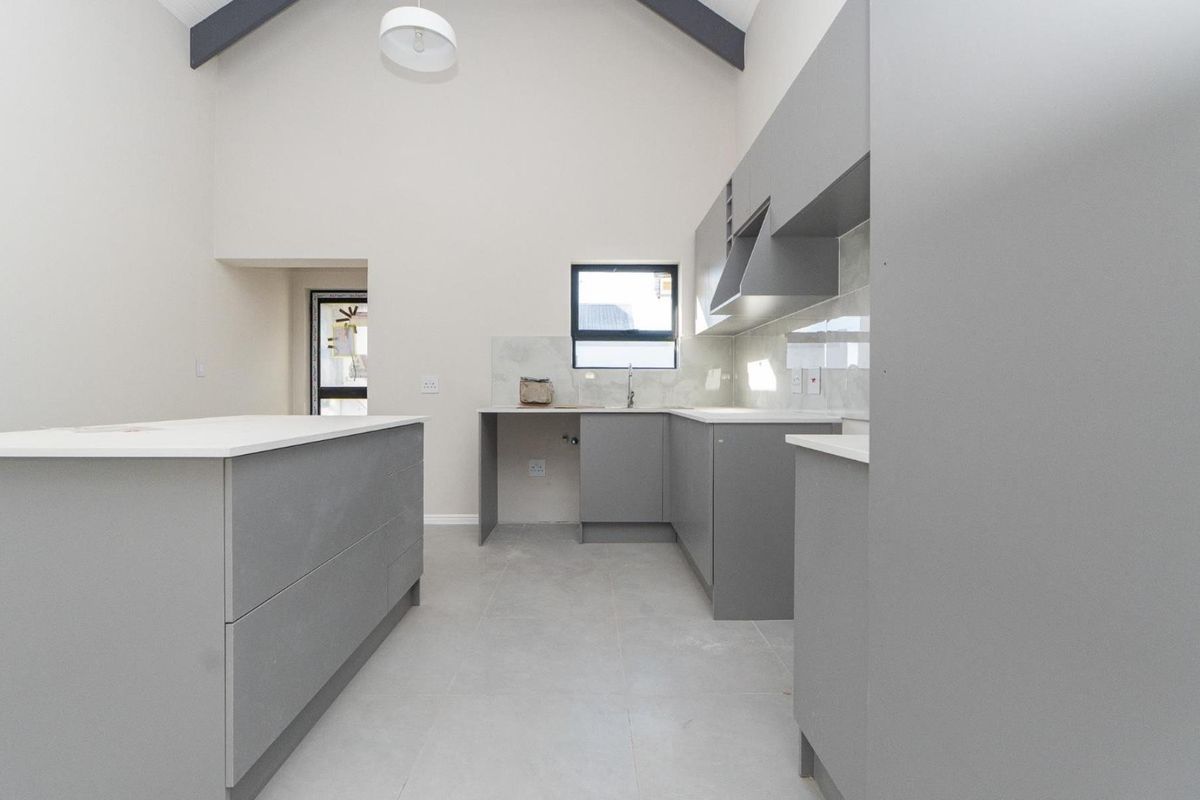 Townhouse For Sale in Laguna Langebaan Western Cape - Photo 3