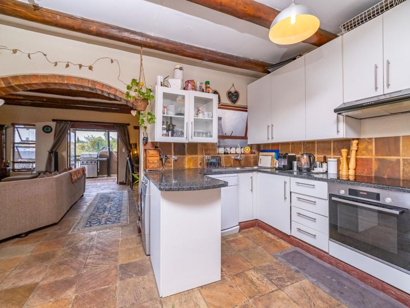 Character, Views And Proper Value In North Riding - Photo 7