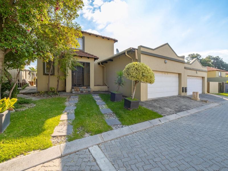 The Sweet Spot Between Lock-Up-And-Go and Family Living - Photo 1