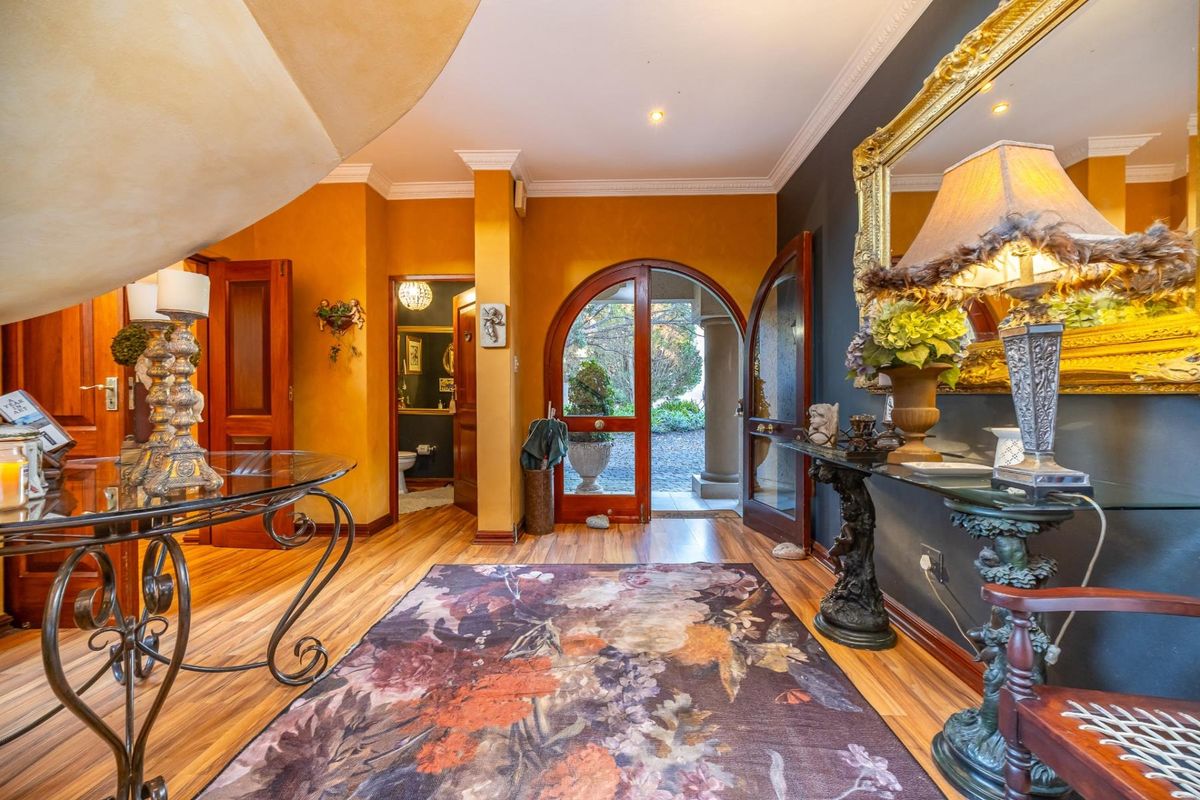 Character Filled Dainfern Golf Estate Home with Flatlet, Pool and Exceptional Potential - Photo 4