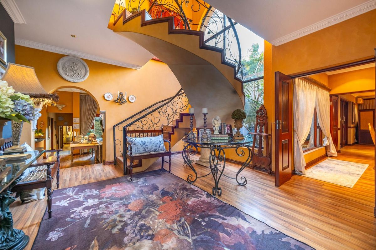 Character Filled Dainfern Golf Estate Home with Flatlet, Pool and Exceptional Potential - Photo 5