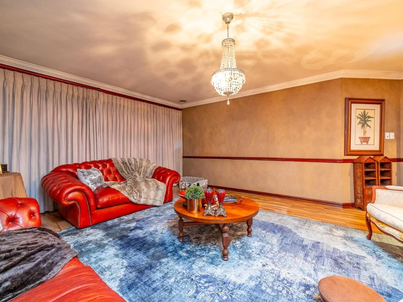 Character Filled Dainfern Golf Estate Home with Flatlet, Pool and Exceptional Potential - Photo 7